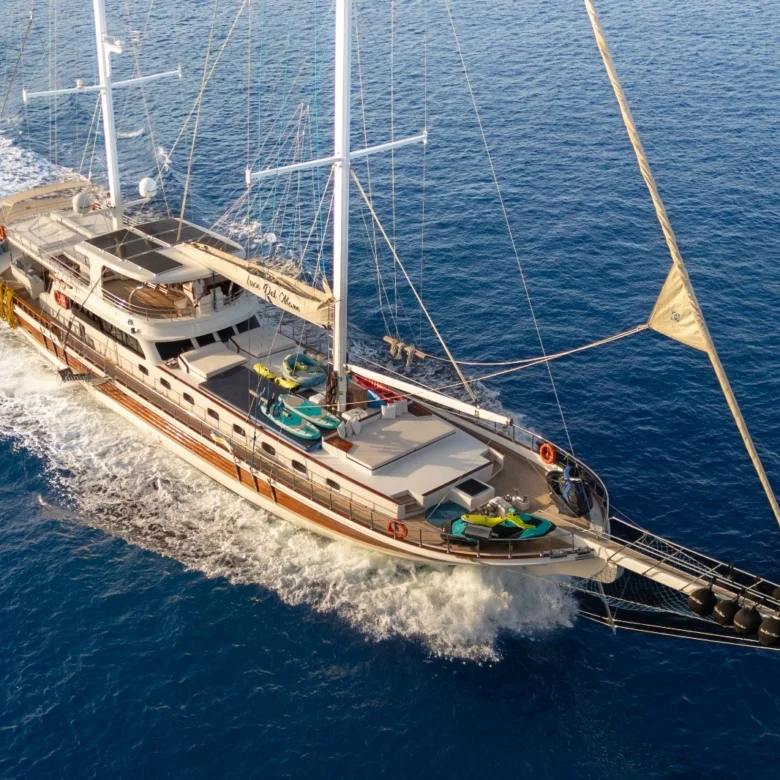 Gulet Luce Del Mare