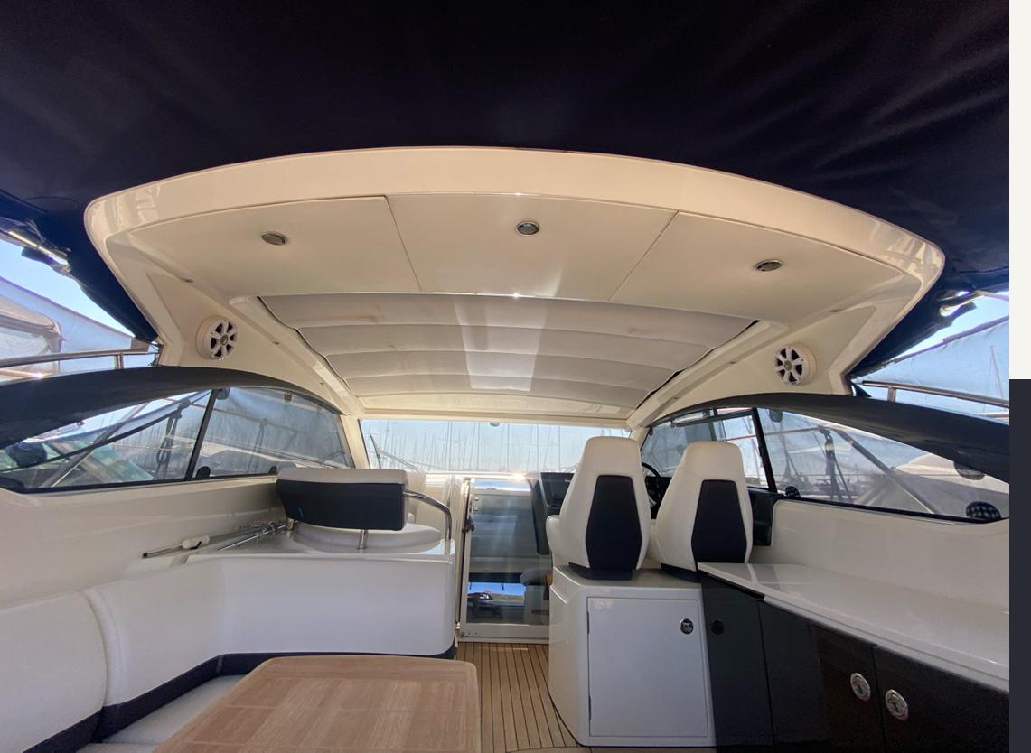 Motoryat Princess V39